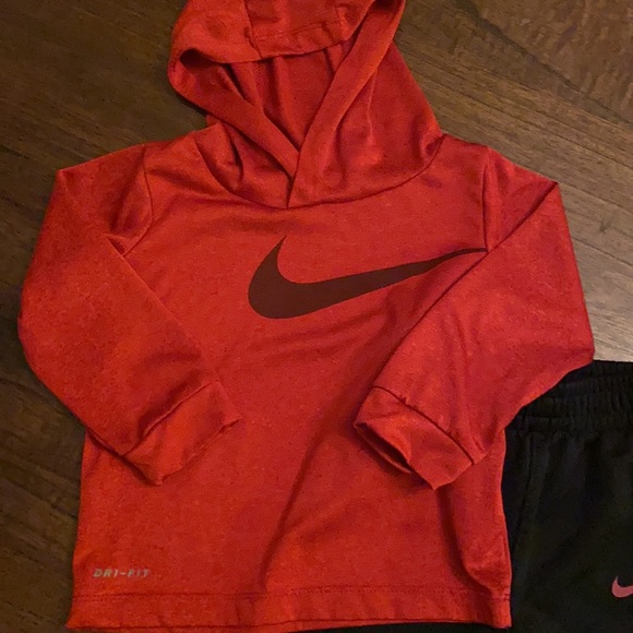 Nike outfit thin Dri-Fit shirt with hood & matching pants - Picture 2 of 8